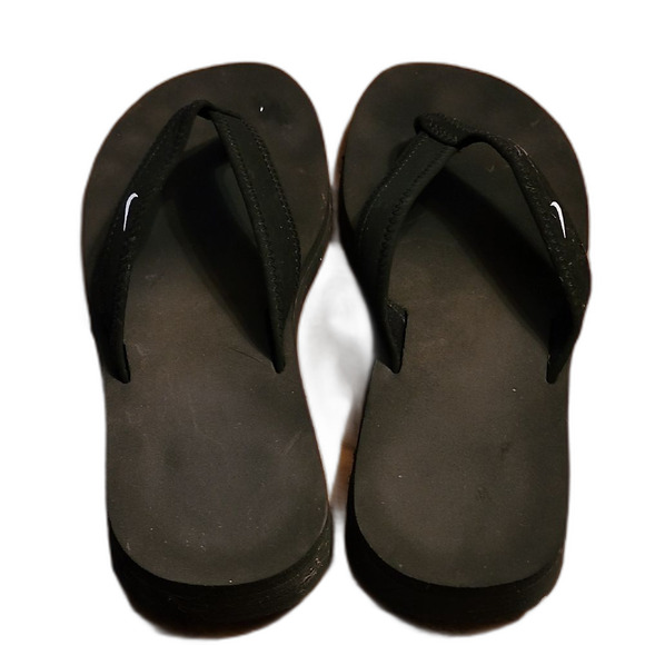 Nike Black Sandals Flip Flops, Womens Size 7.5 - Picture 2 of 2